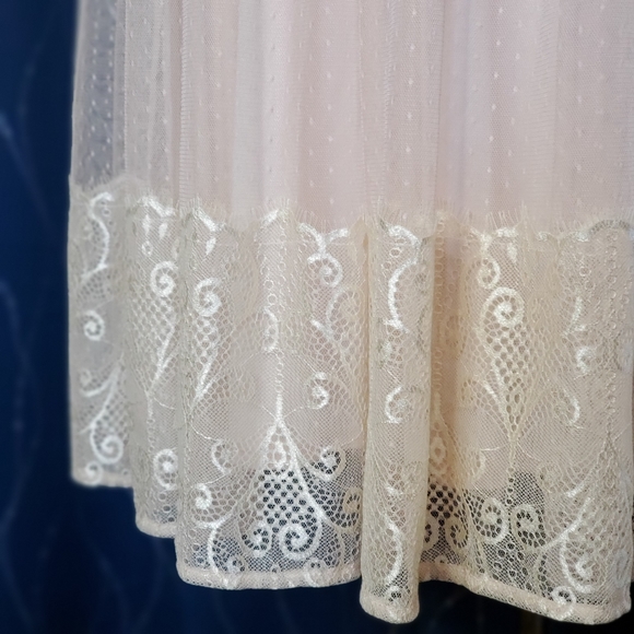 Spirit of Grace Lace Midi Dress Peach - Picture 7 of 7